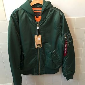 UO Chill Spring/Fall Green Bomber Jacket
